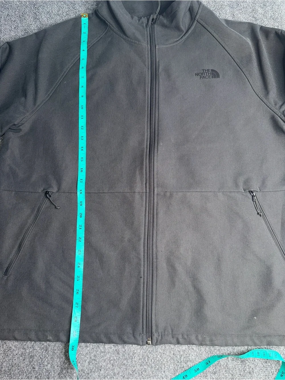 The North Face Men's Gray Full-Zip Lightweight Fleece Jacket